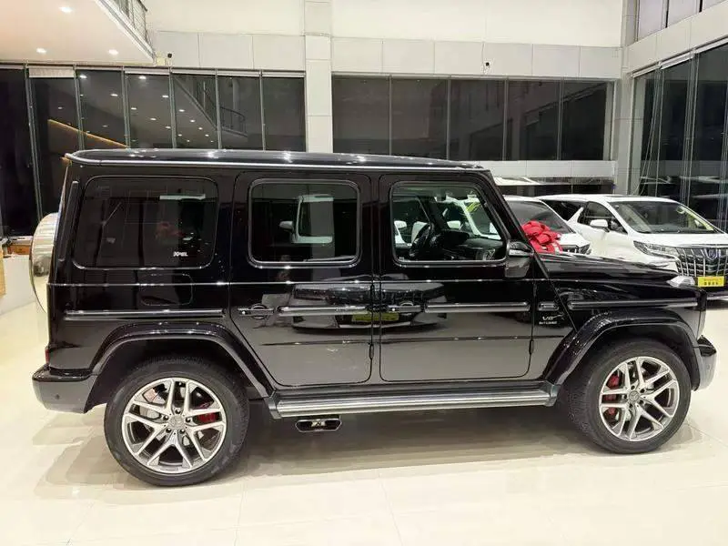 Mercedes-Benz G-Class AMG 2022 AMG G 63 — 8