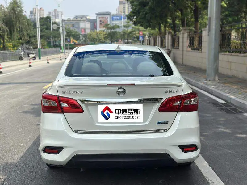 Sylphy 2018 1.6XV CVT Premium Edition — 5