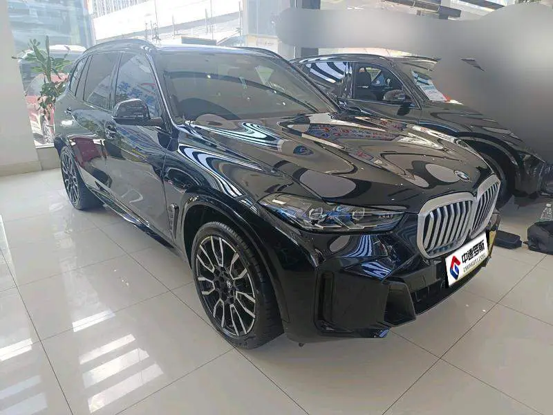BMW X5 2023 xDrive 40Li M Sport Night Edition — 2