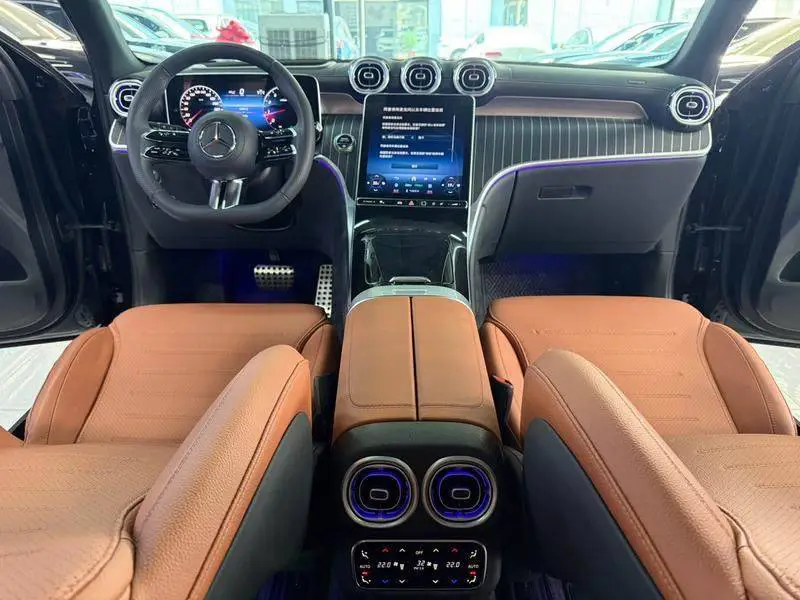 Mercedes-Benz GLC 2023 GLC 300 L 4MATIC Luxury 5-seater — 8