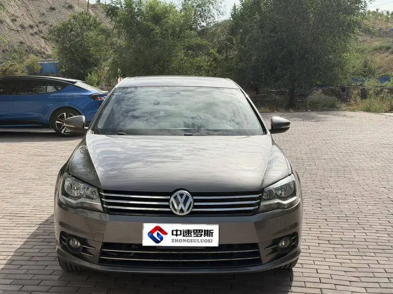 Bora 2014 1.6L Automatic Comfort — 2