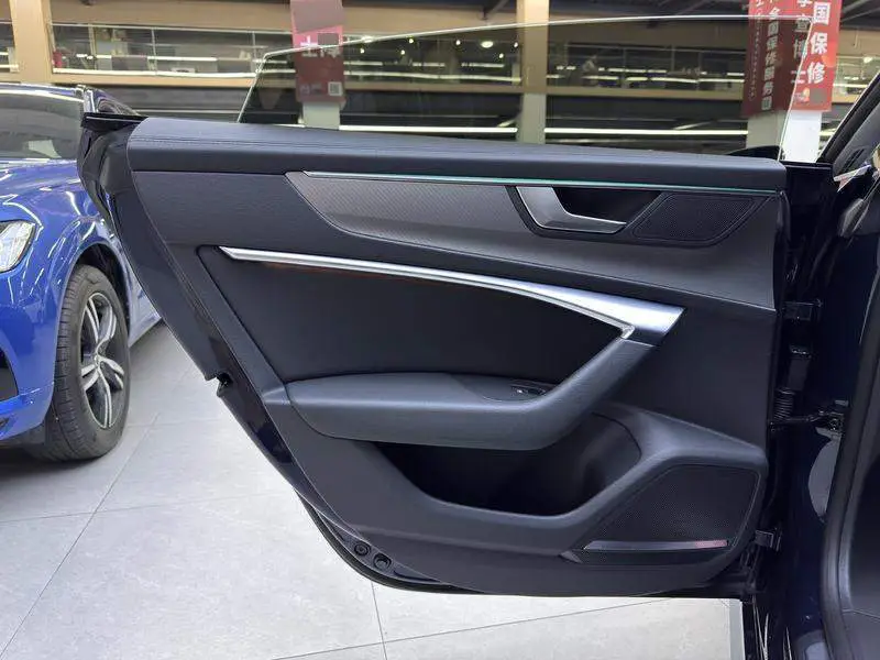 Audi A7 2021 45 TFSI Premium Edition — 7