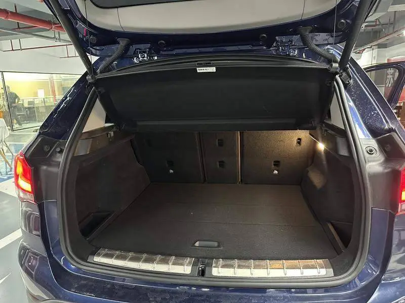 BMW X1 2020 sDrive25Li Leading Edition — 15