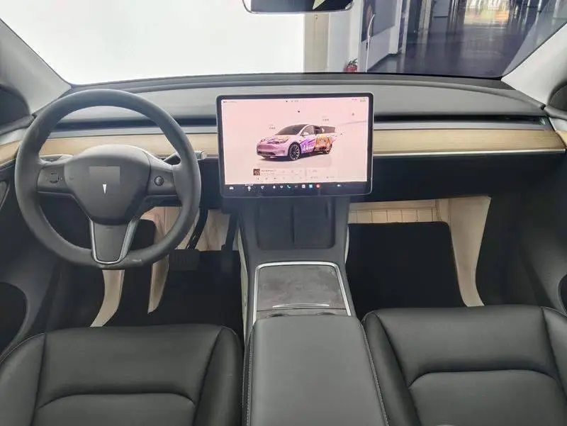 Model Y 2022 facelifted rear-wheel drive version — 11