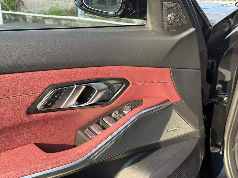 BMW i3 2026 eDrive 40 L Shadow Edition — 12