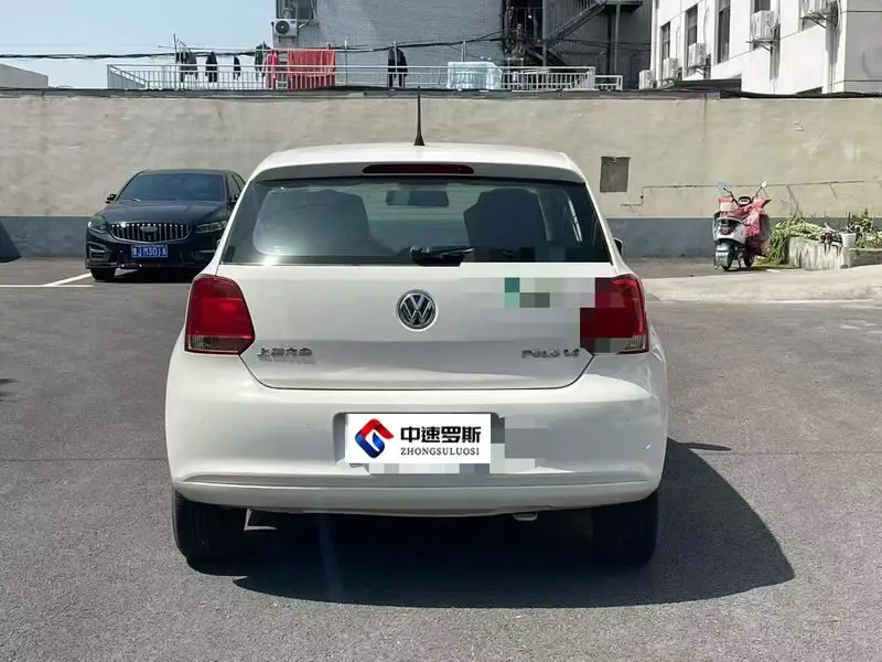 Polo 2013 1.6L Automatic Comfort Edition — 5
