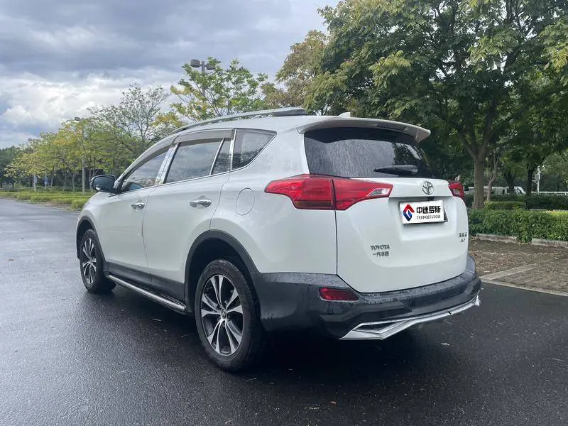 RAV4 Rongfang 2015 2.5L Automatic 4WD Elite Edition — 4