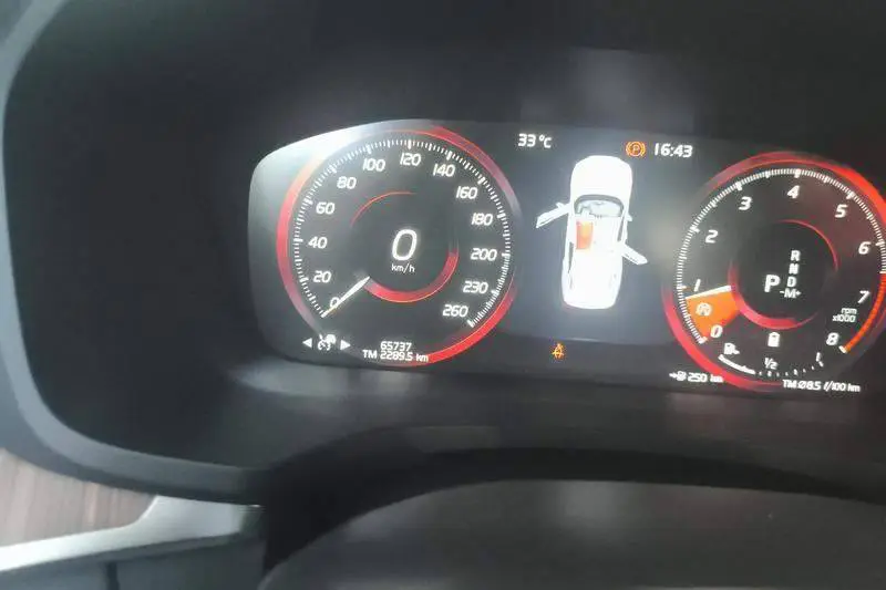 Volvo S60 2022 B4 Zhiyuan Deluxe Edition — 14