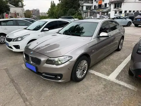 BMW 5 Series 2014 525Li Leading Edition