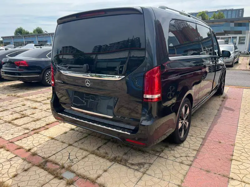 Mercedes-Benz V-Class 2020 V 260 L Long Wheelbase Luxury Edition — 6