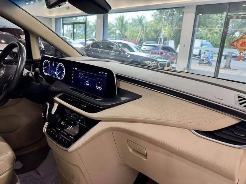 Buick GL8 2022 ES Lu Zun 653T Premium Edition — 13