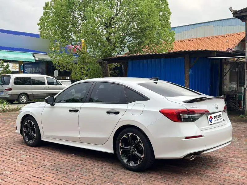 Civic 2022 240TURBO CVT Fuel Edition — 4