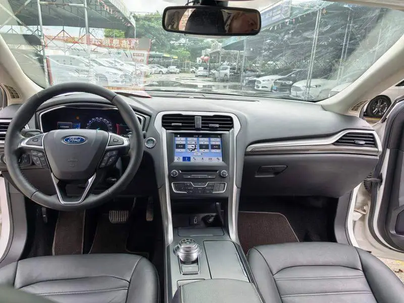 Mondeo 2017 EcoBoost 200 Luxury — 7