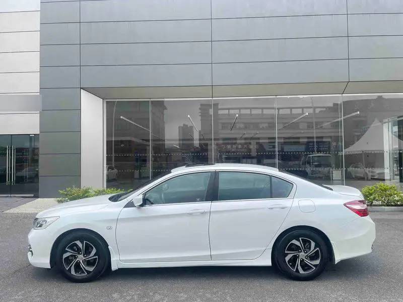 Accord 2016 2.0L Elite Edition — 4
