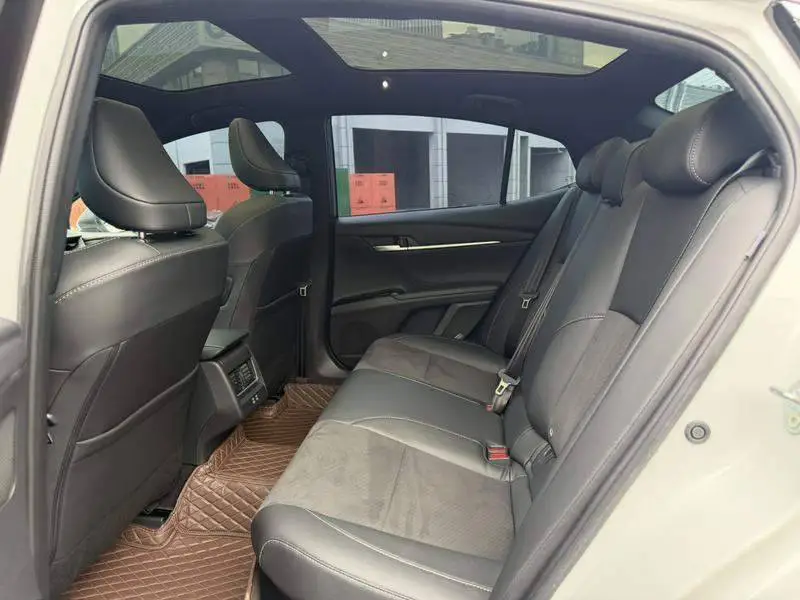 Camry 2024 Hybrid 2.0HS Sports Edition — 13