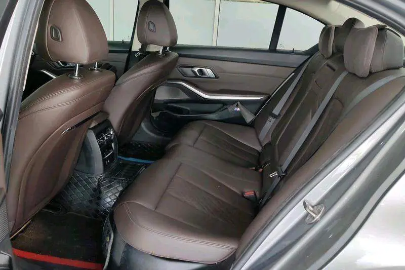 BMW 3 Series 2023 320Li M Sport Package — 9