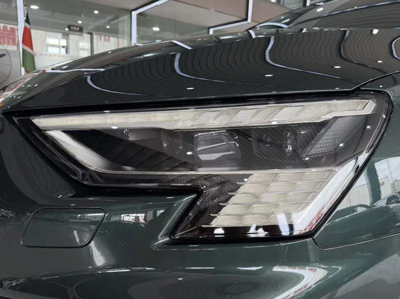 Audi A3 2022 Sportback 35 TFSI Luxury Sports — 6
