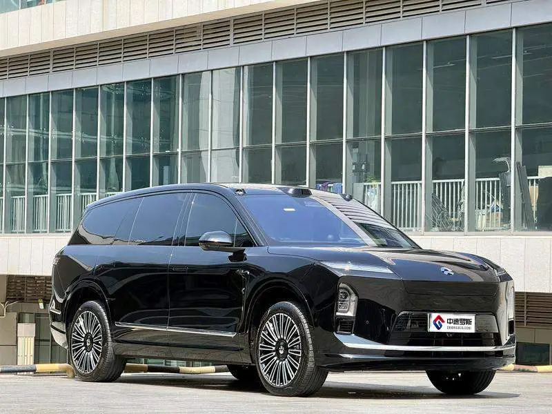 NIO ES8 2026 Six-Seat Executive Luxury Edition — 3