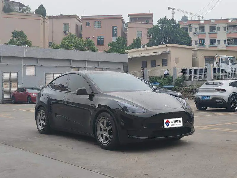 Model Y 2022 rear-wheel drive version — 3