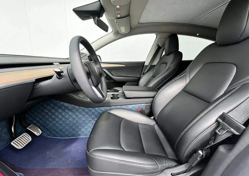 Model Y 2022 facelifted rear-wheel drive version — 13