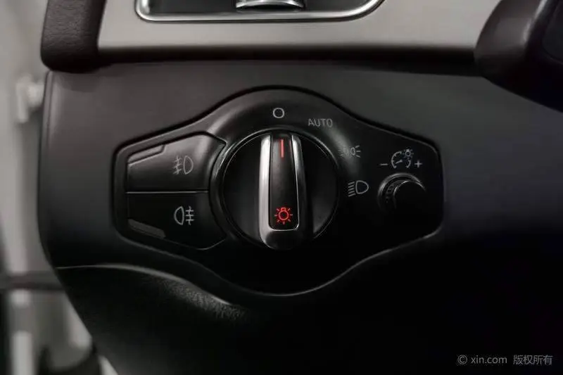 Audi A4L 2015 35 TFSI Automatic Standard Model — 16