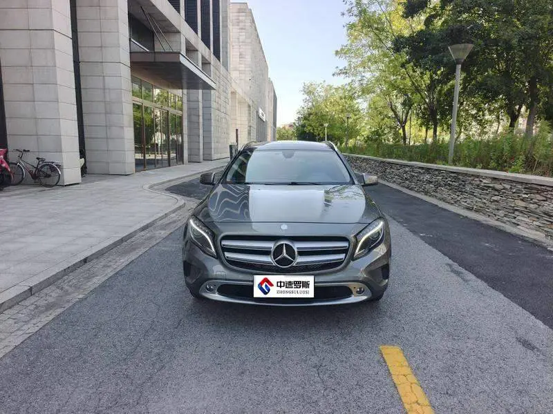 Mercedes-Benz GLA 2016 GLA 200 Dynamic — 2