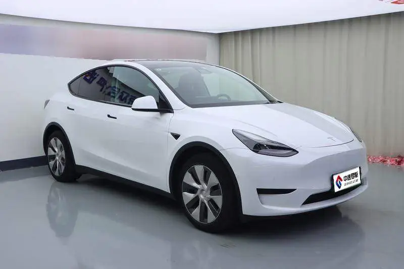 Model Y 2022 facelifted rear-wheel drive version — 3