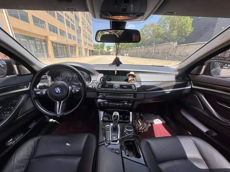 BMW 5 Series 2013 535Li Leading Edition — 9