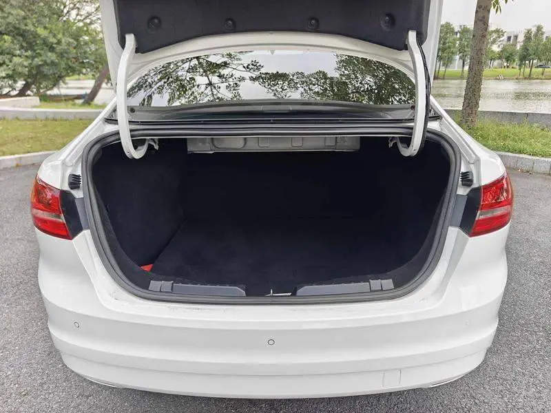Furis 2015 1.5L Automatic Fashion Model — 15