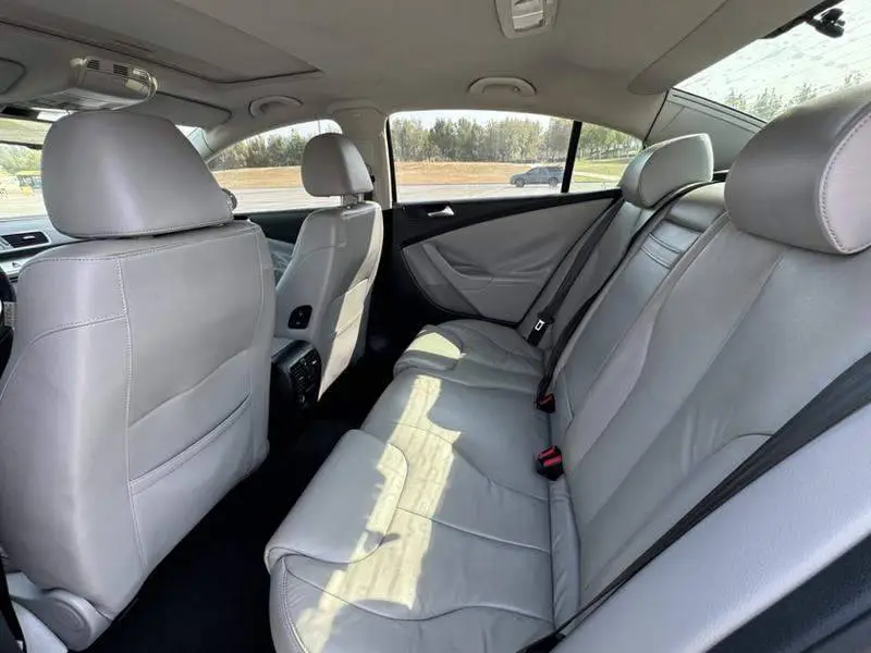 Magotan 2011 1.8TSI DSG Luxury Model — 9
