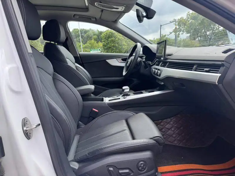 Audi A4L 2023 40 TFSI Stylish and Dynamic — 14