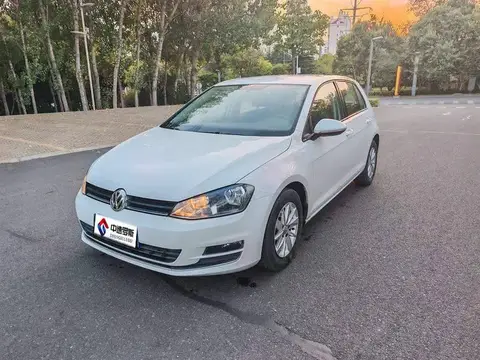 Golf 2016 1.6L Manual Fashion Model