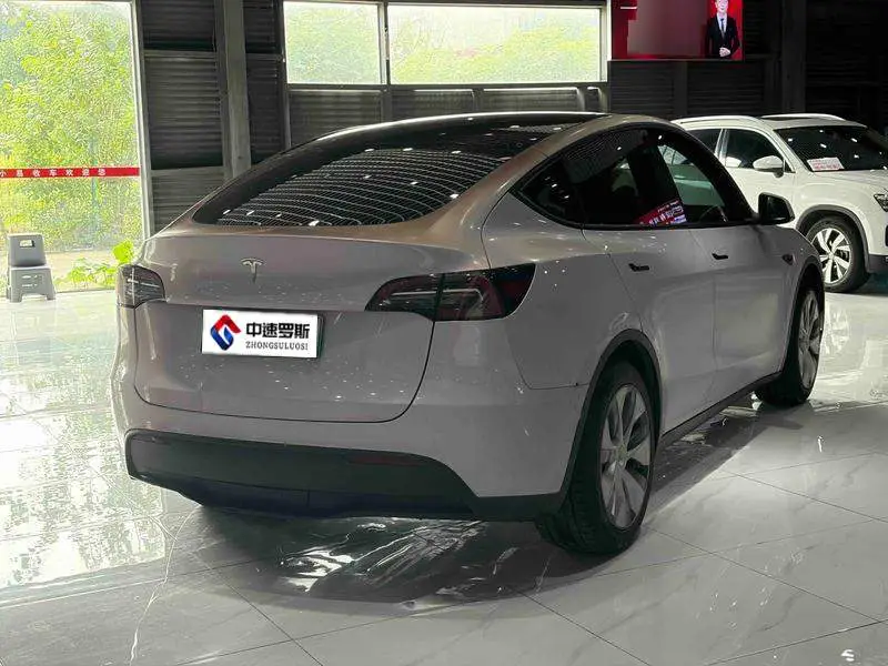 Model Y 2022 rear-wheel drive version — 6