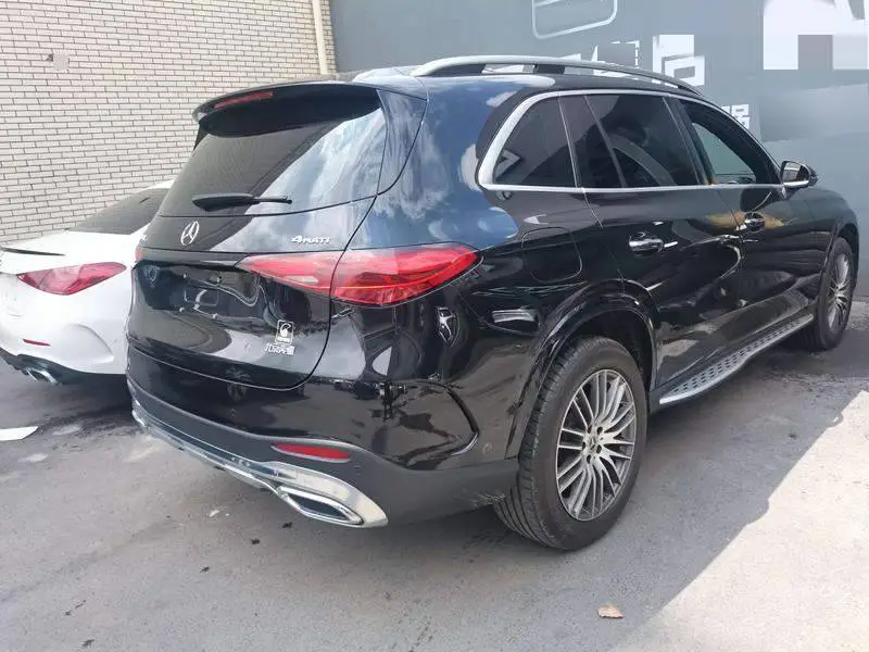 Mercedes-Benz GLC 2023 GLC 300 L 4MATIC Dynamic 7-seater — 3