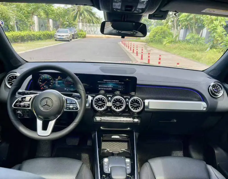 Mercedes-Benz EQB 2022 EQB 260 — 12