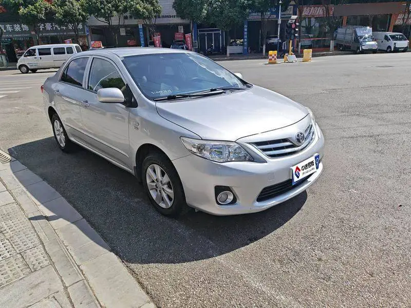 Corolla 2011 1.6L Manual GL — 3