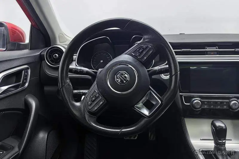 MG6 2018 20T Automatic Luxury Smart Link Edition National VI — 14