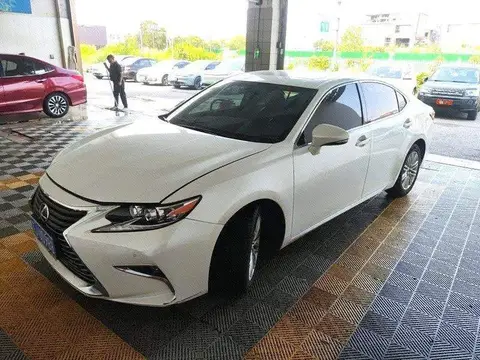 Lexus ES 2015 200 Elite Edition