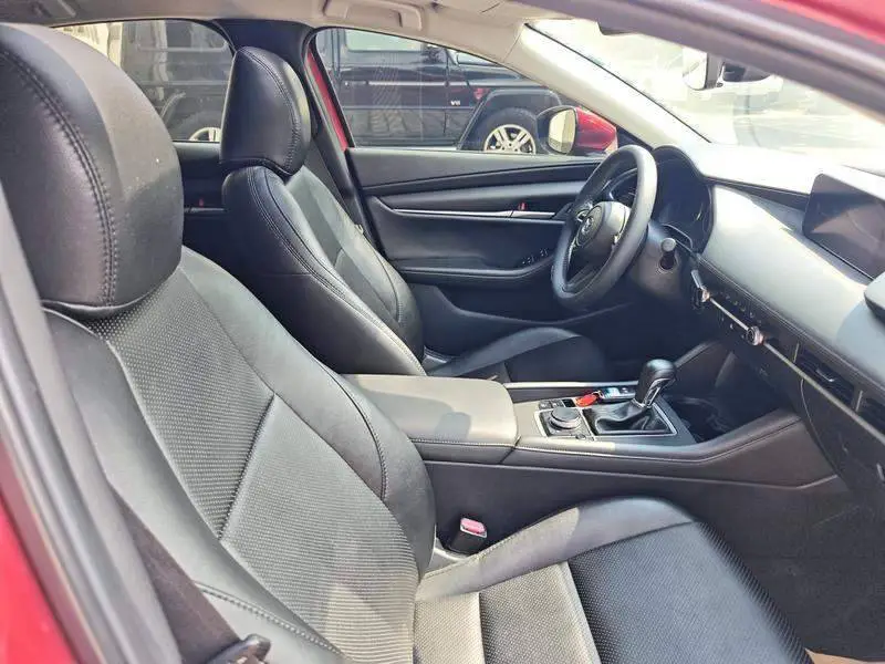 Mazda 3 Angkesaila 2021 1.5L Automatic Quality Edition — 16