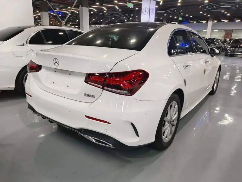 Mercedes-Benz A-Class 2019 A 200 L sports sedan — 6