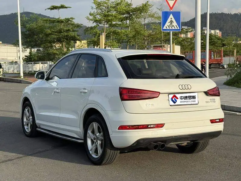 Audi Q3 2018 30th Anniversary Model 30 TFSI Fashion Model — 4