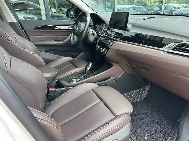 BMW X1 2022 sDrive25Li Leading Edition — 8