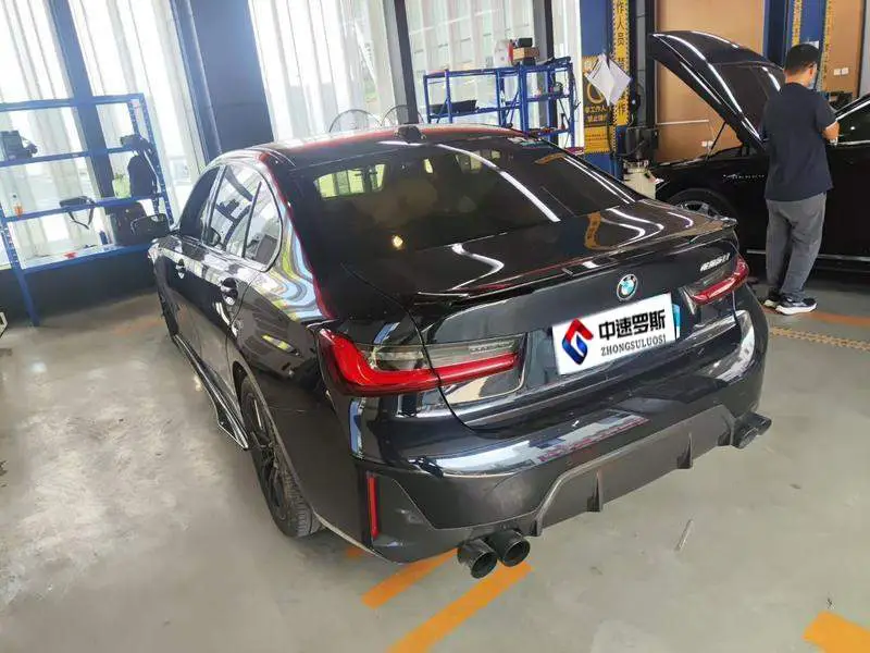 BMW 3 Series 2023 325Li M Sport Night Edition — 3