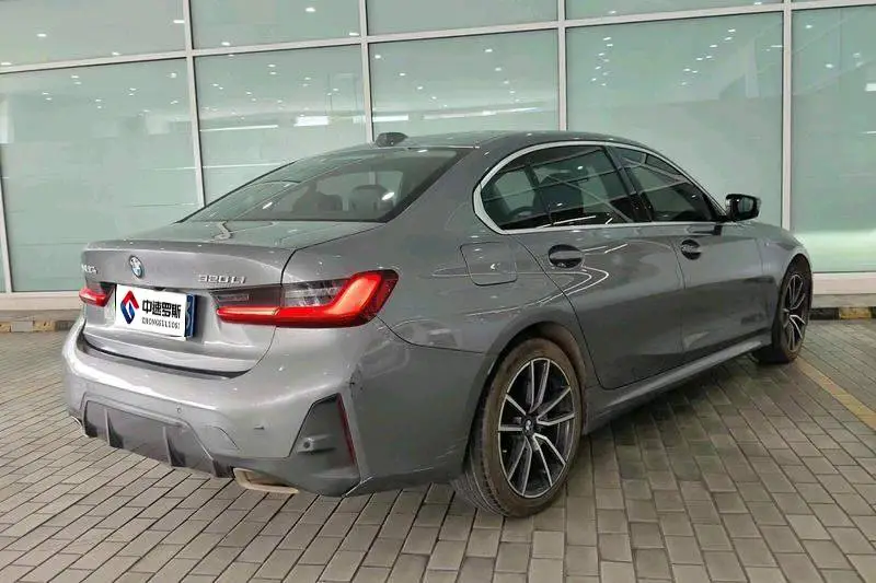 BMW 3 Series 2023 320Li M Sport Package — 5