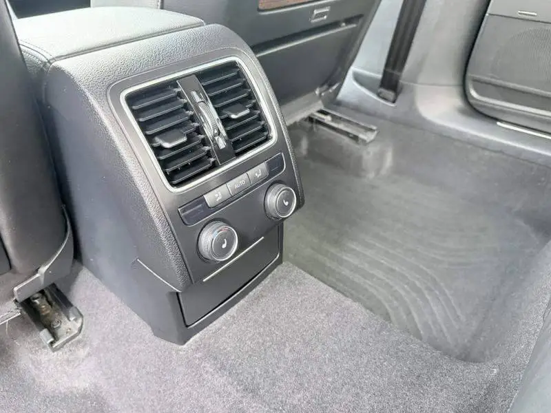 Magotan 2015 facelift 2.0TSI luxury model — 7