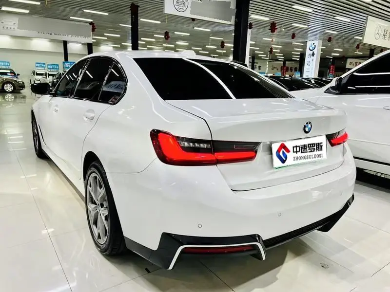 BMW i3 2025 eDrive 35 L — 4