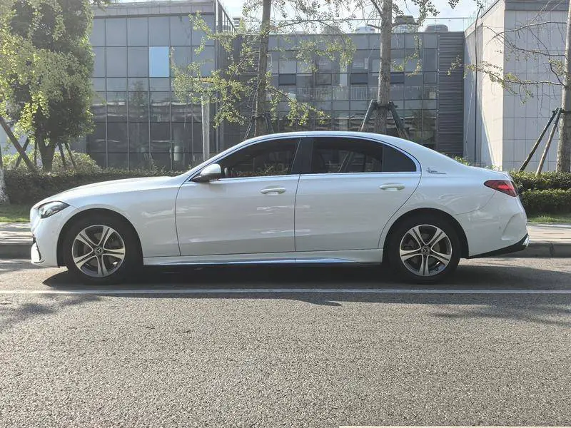 Mercedes-Benz C-Class 2022 C 200 L Sport — 3