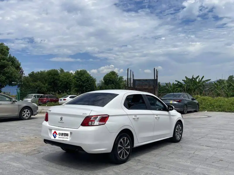 Peugeot 301 2016 1.6L Automatic Comfort Edition — 6