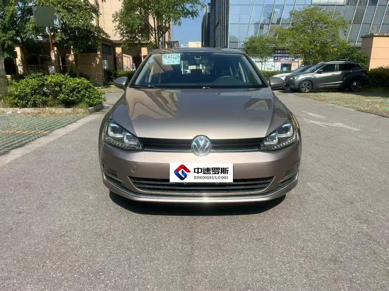 Golf 2016 1.6L Automatic Fashion Model — 2