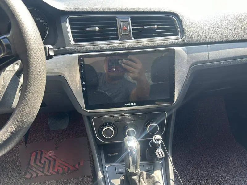 Lavida 2015 1.6L Automatic Comfort Edition — 10
